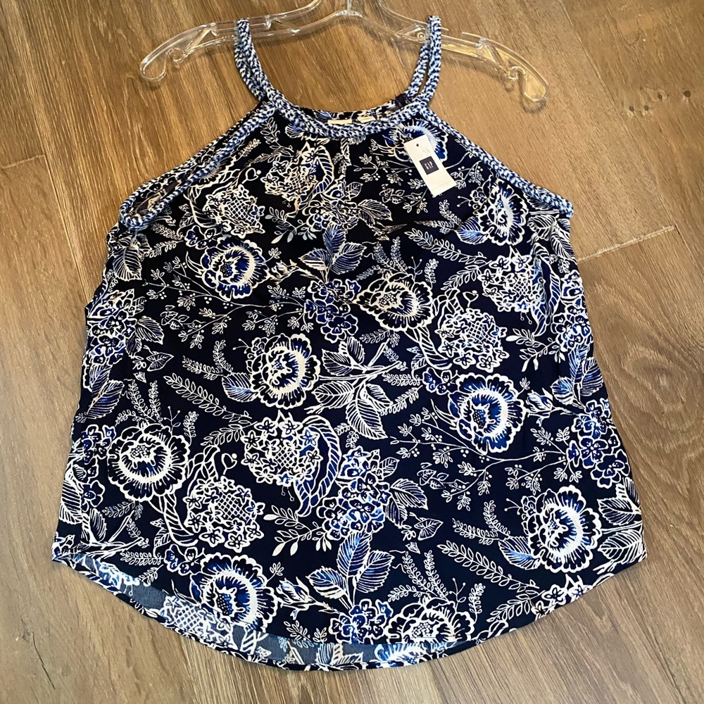 NWT Gap Swing Tank